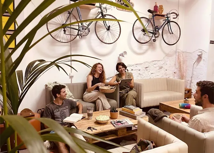 Albergue Bed & Bike Barcelona